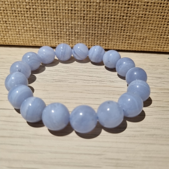 Natural Blue Lace Agate Crystal Bead Bracelet 12 mm - Picture 2 of 2